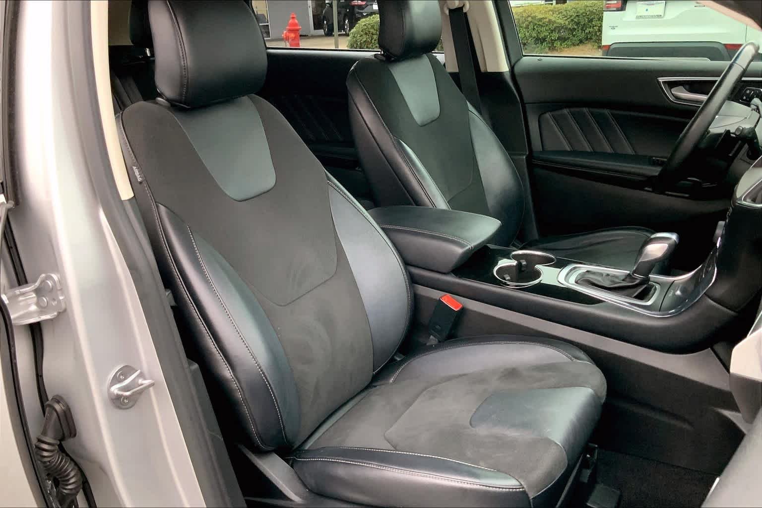 Used 2015 Ingot Silver Metallic Ford Sport image 9