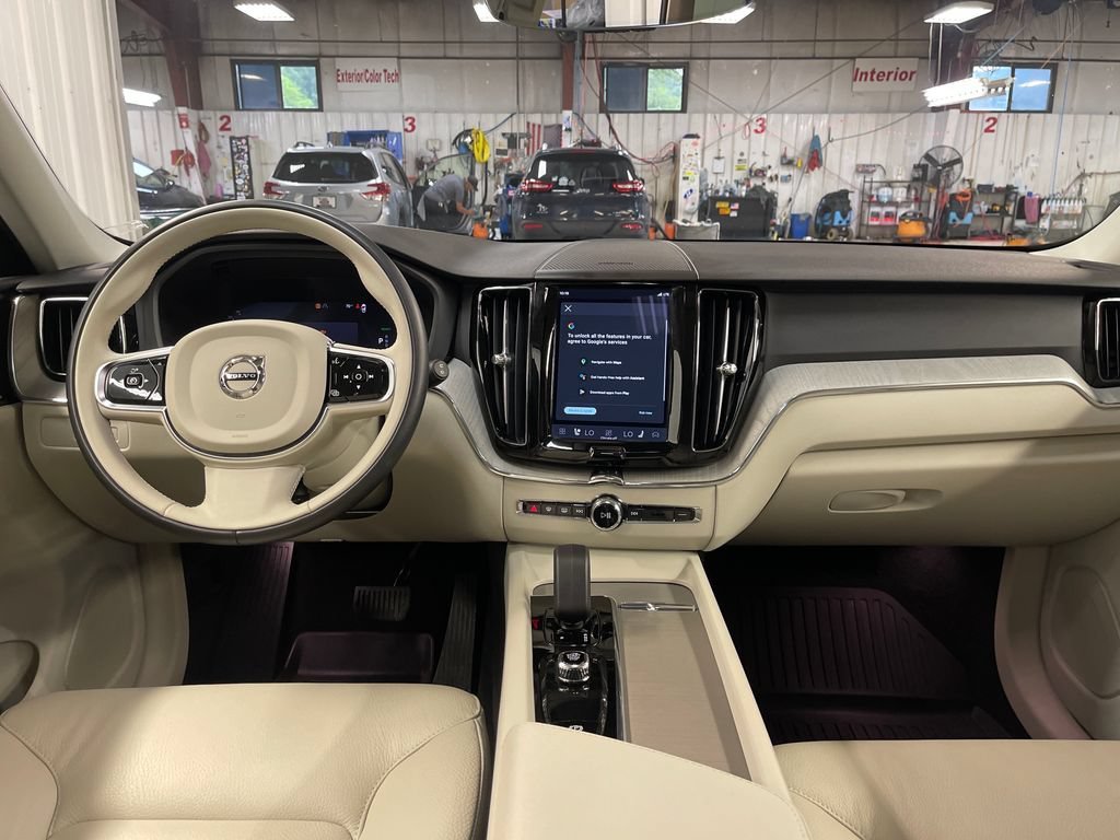 Used 2025 Blue Volvo Plus image 18