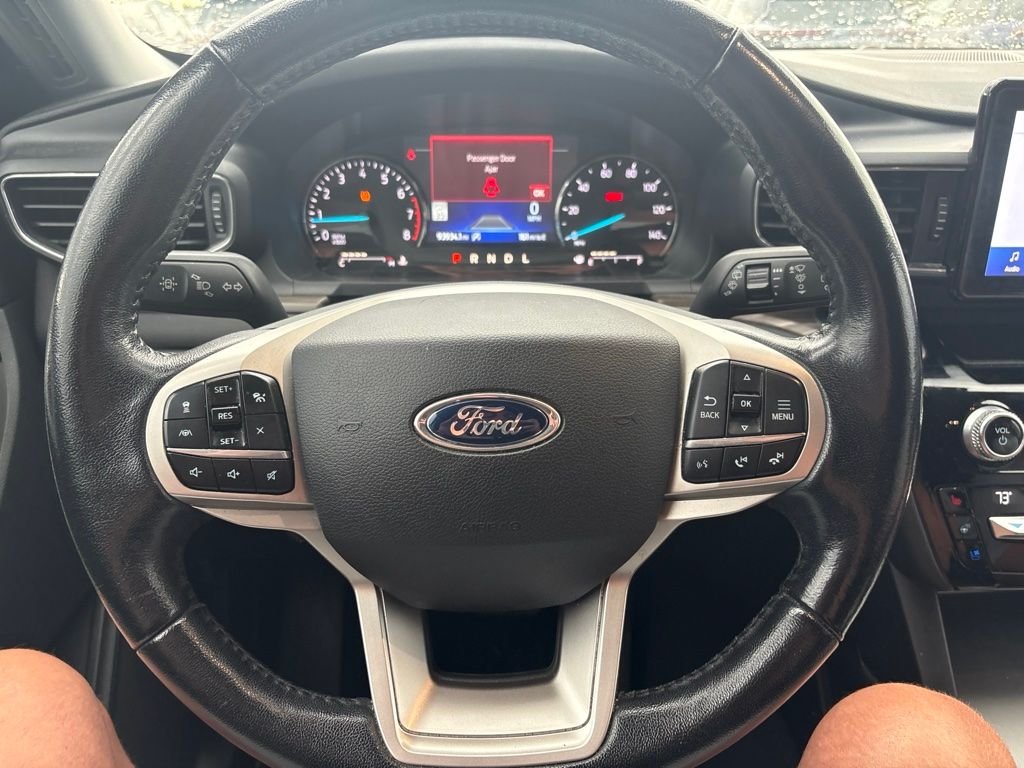 Used 2021 Silver Ford Limited image 2