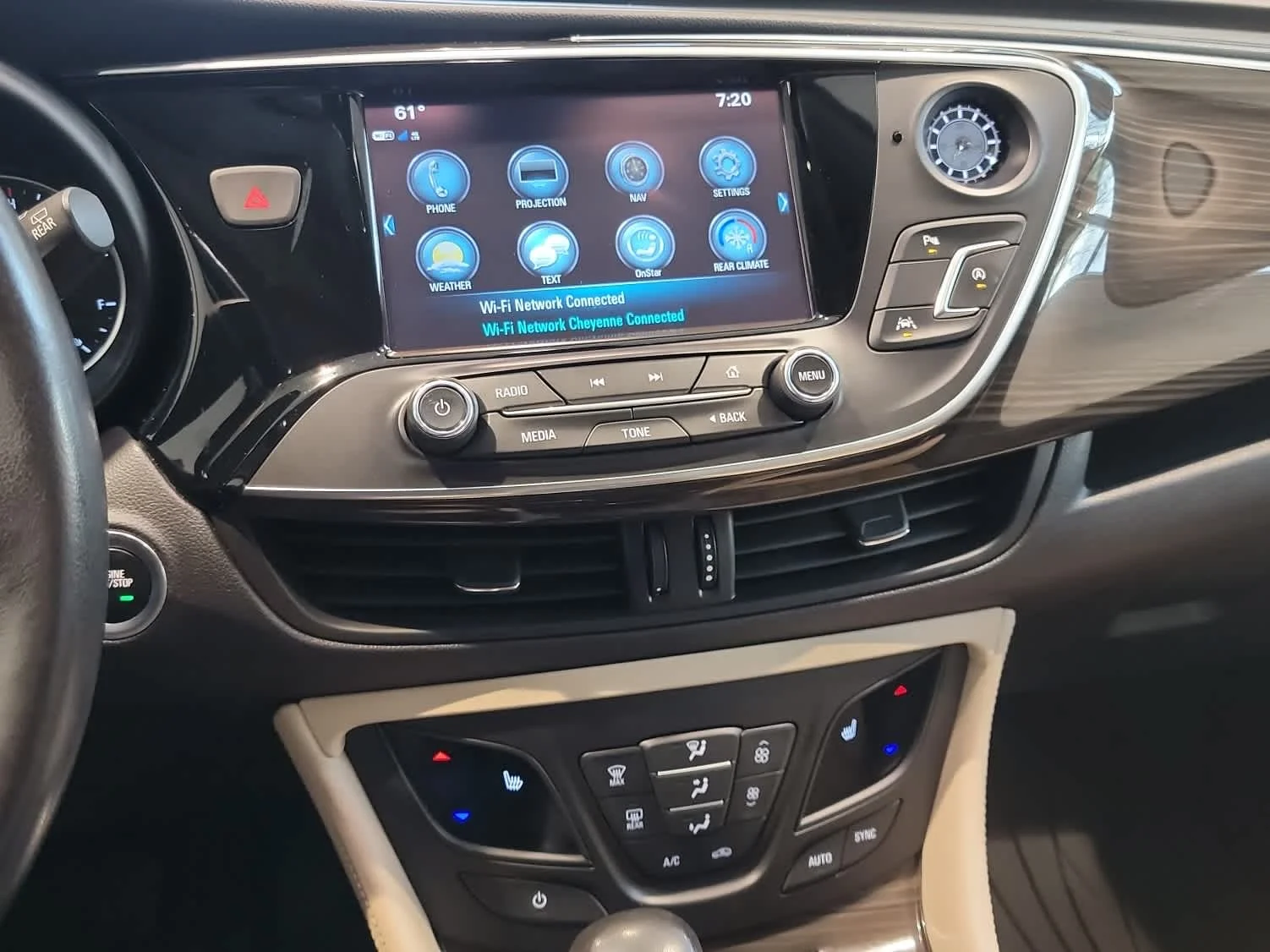 Used 2019 BRONZE ALLOY METALLIC Buick Premium image 15