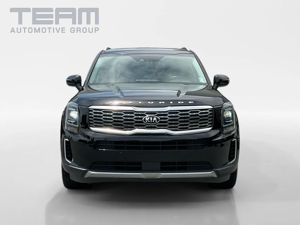 Used 2021 Black Kia S image 2