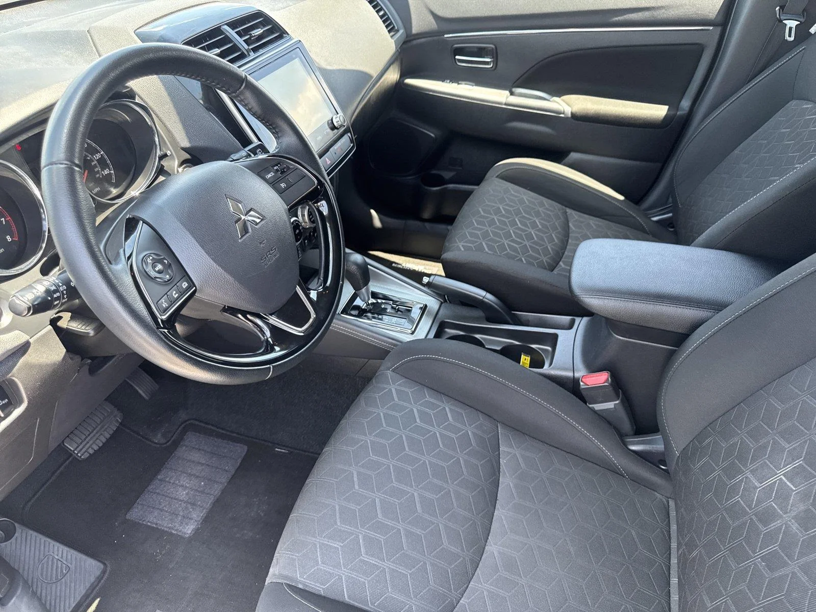 Used 2021 Alloy Silver Metallic Mitsubishi ES image 10