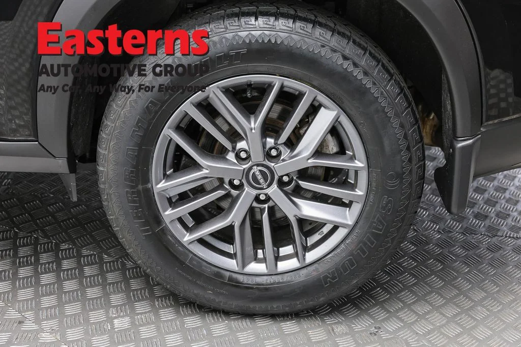 Used 2023 Black Nissan S image 8