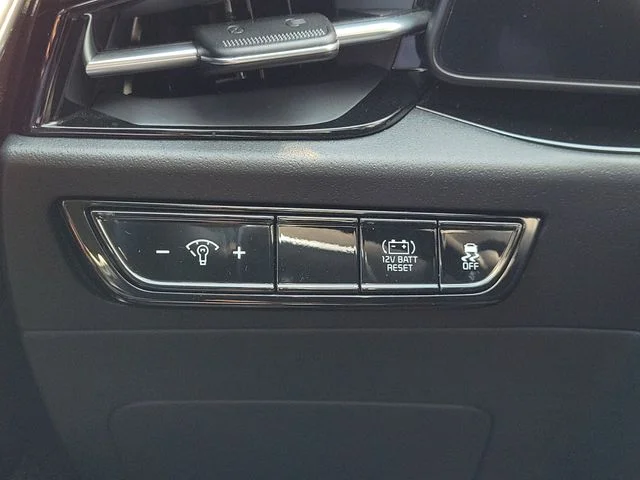New 2025 Aurora Black Pearl Kia EX Touring image 26