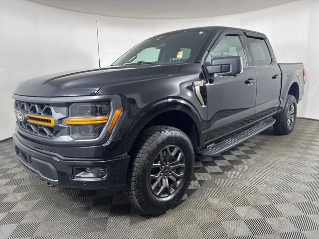 Certified Used 2025 Agate Black Metallic Ford Tremor image 8