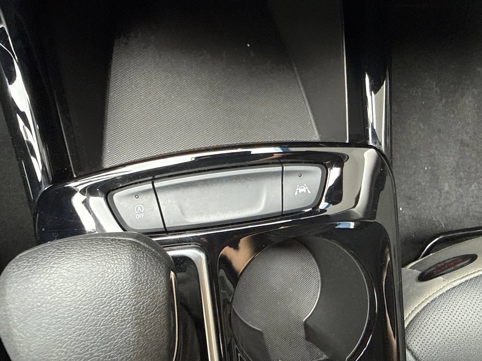 2025 Chevrolet Trax Activ - Photo 26