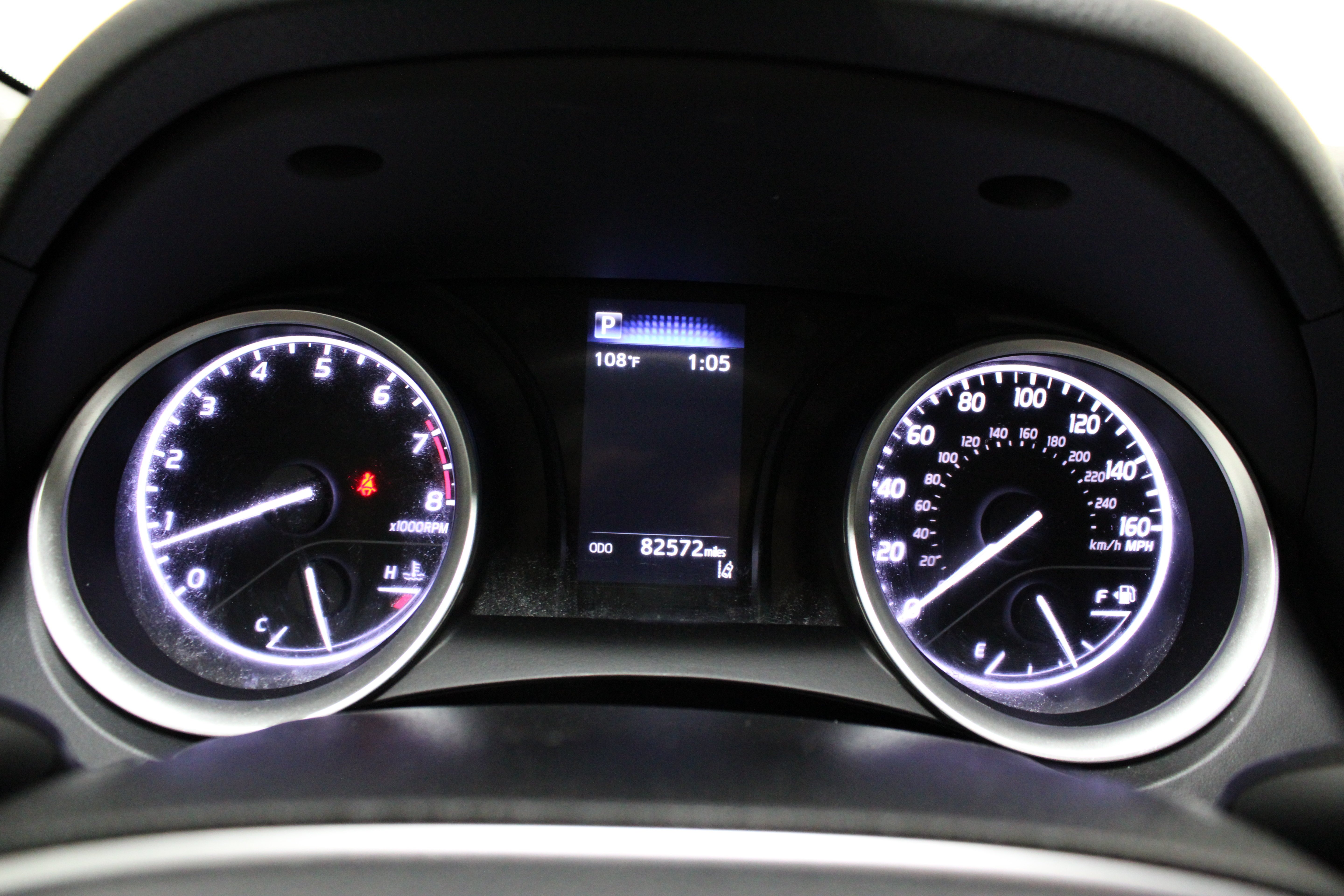 Certified Used 2022 Celestial Silver Metallic Toyota LE 2.5L image 36