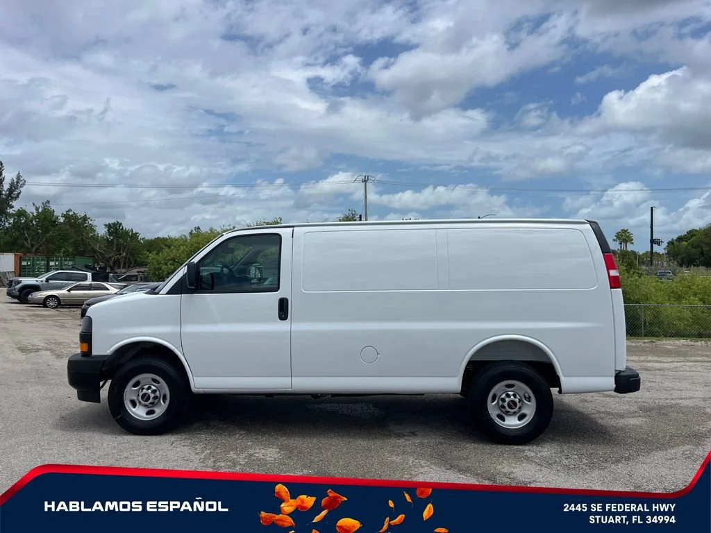 New 2026 Summit White GMC Work Van image 4