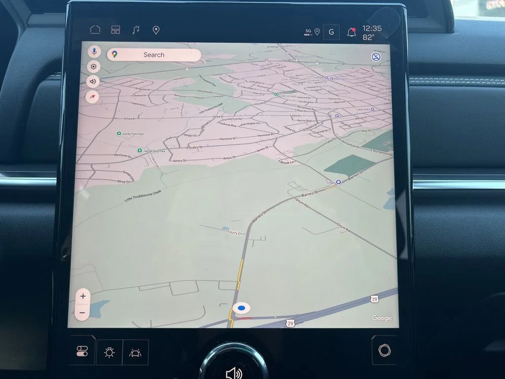 New 2026 Summit White GMC Elevation image 18