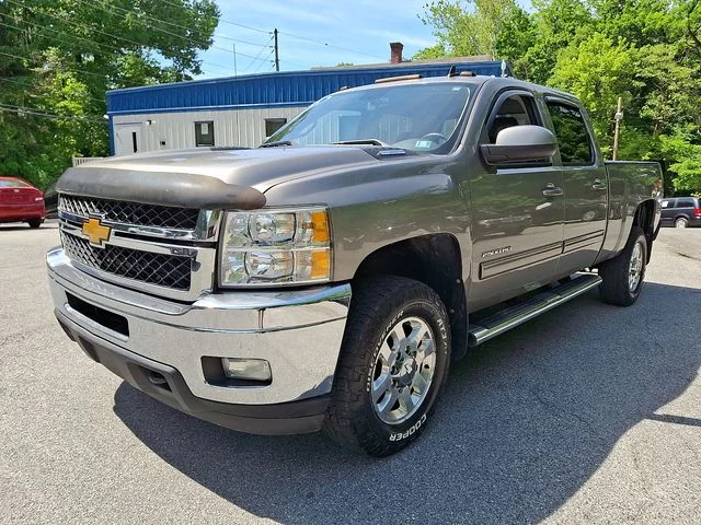 Used 2013 Gray Chevrolet LTZ image 4