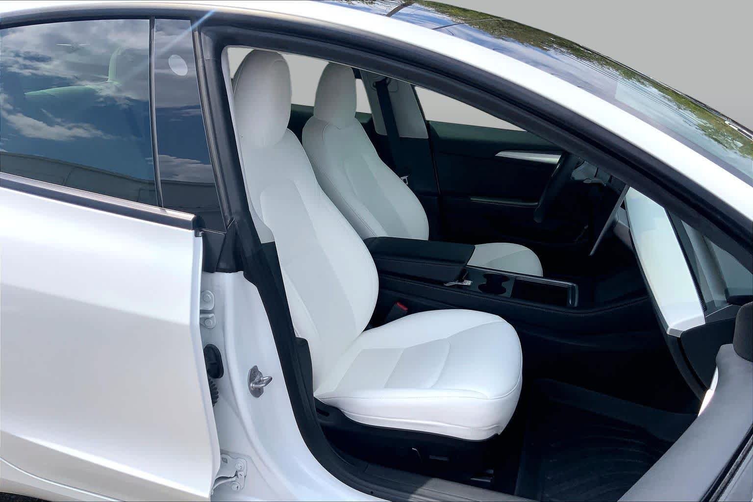 Pre-Owned 2023 Tesla Model 3
