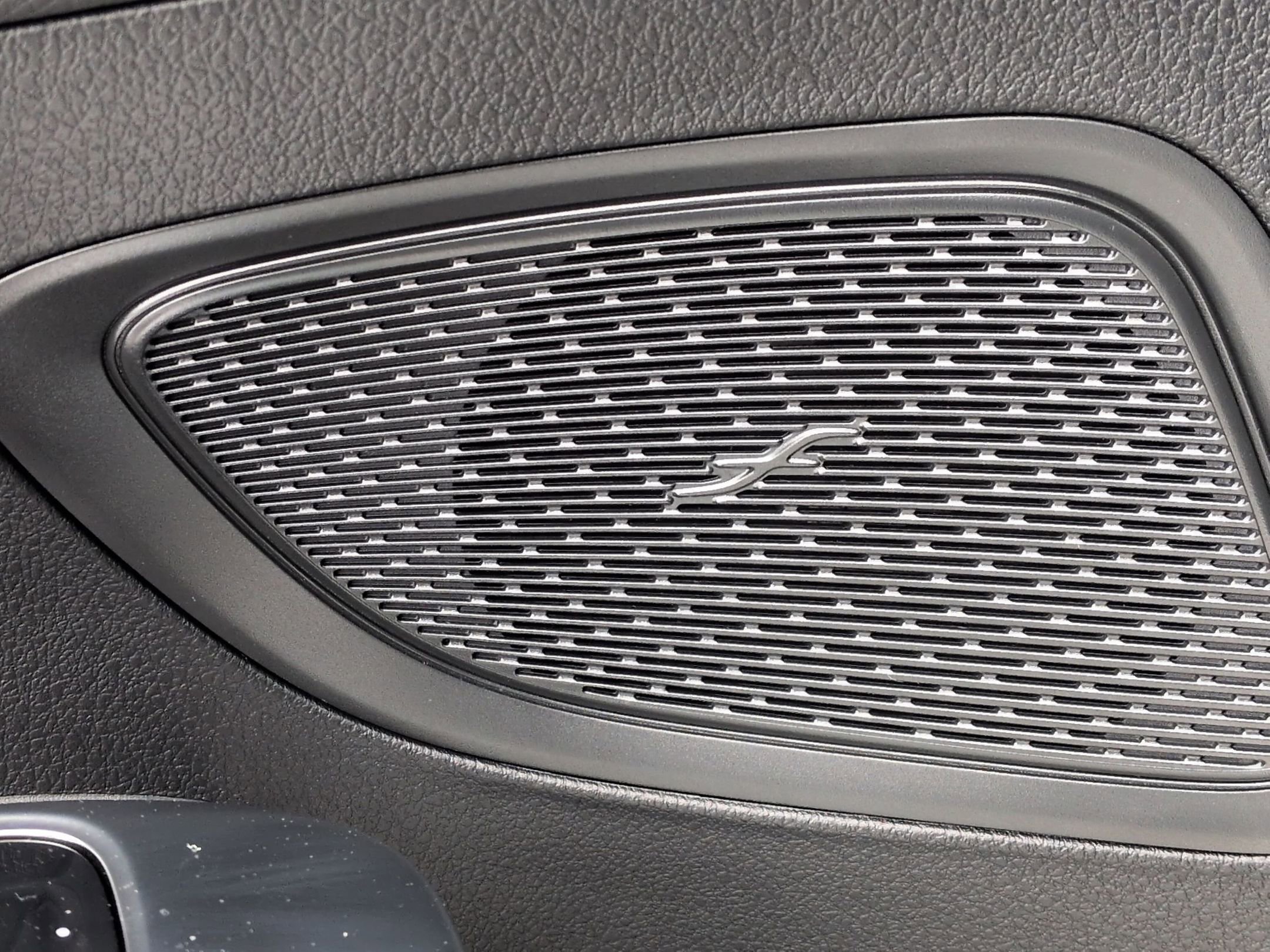 New 2026 MANUFAKTUR Alpine Grey Mercedes-Benz C 300 image 68
