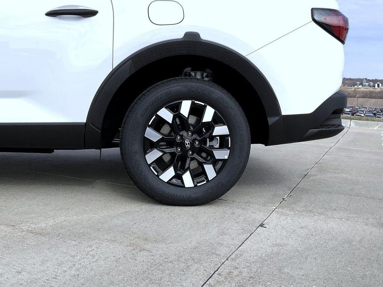 New 2026 White Hyundai SEL image 23