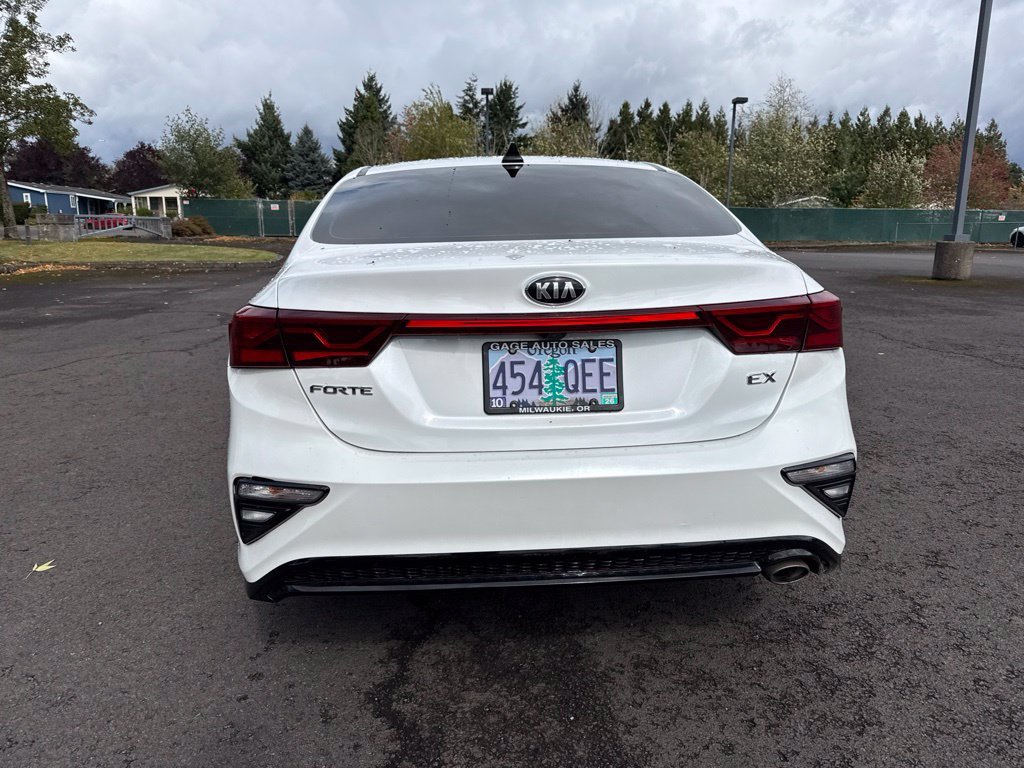 Used 2021 Snow White Pearl Kia EX image 6