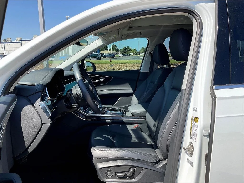 Used 2023 White Audi 55 Premium image 5
