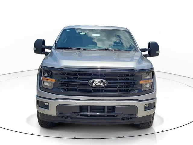 New 2026 Silver Metallic Ford XLT image 2