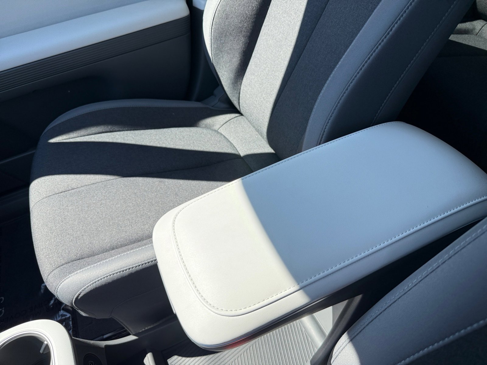 Certified Used 2024 Teal Hyundai SE image 14