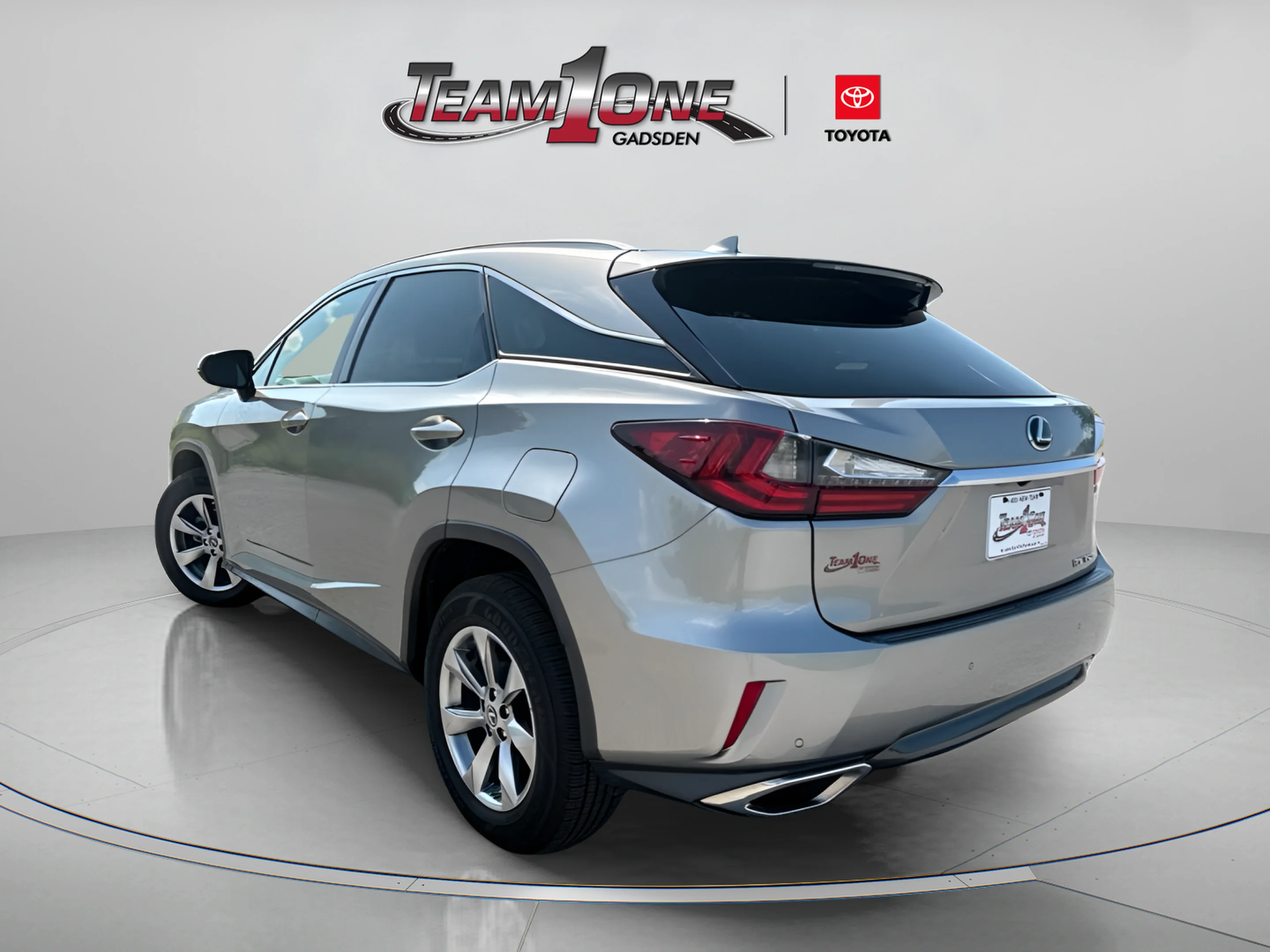 Used 2019 Silver Lexus 350 image 4