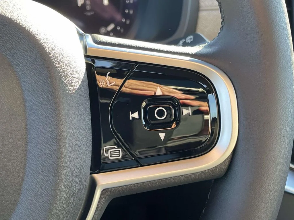 New 2026 Vapour Grey Volvo Plus image 11