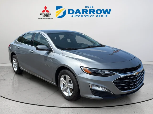 Used 2024 Gray Chevrolet LT image 7