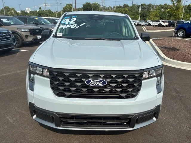 New 2026 Space White Metallic Ford XLT image 10