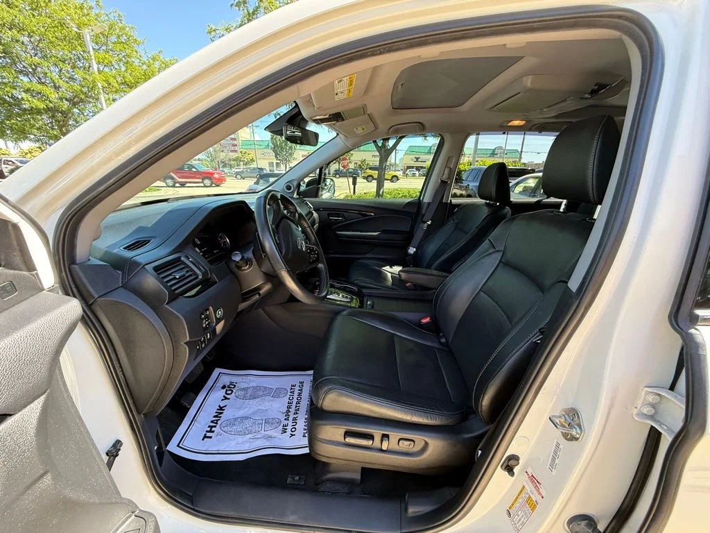 Used 2019  Honda Elite image 13