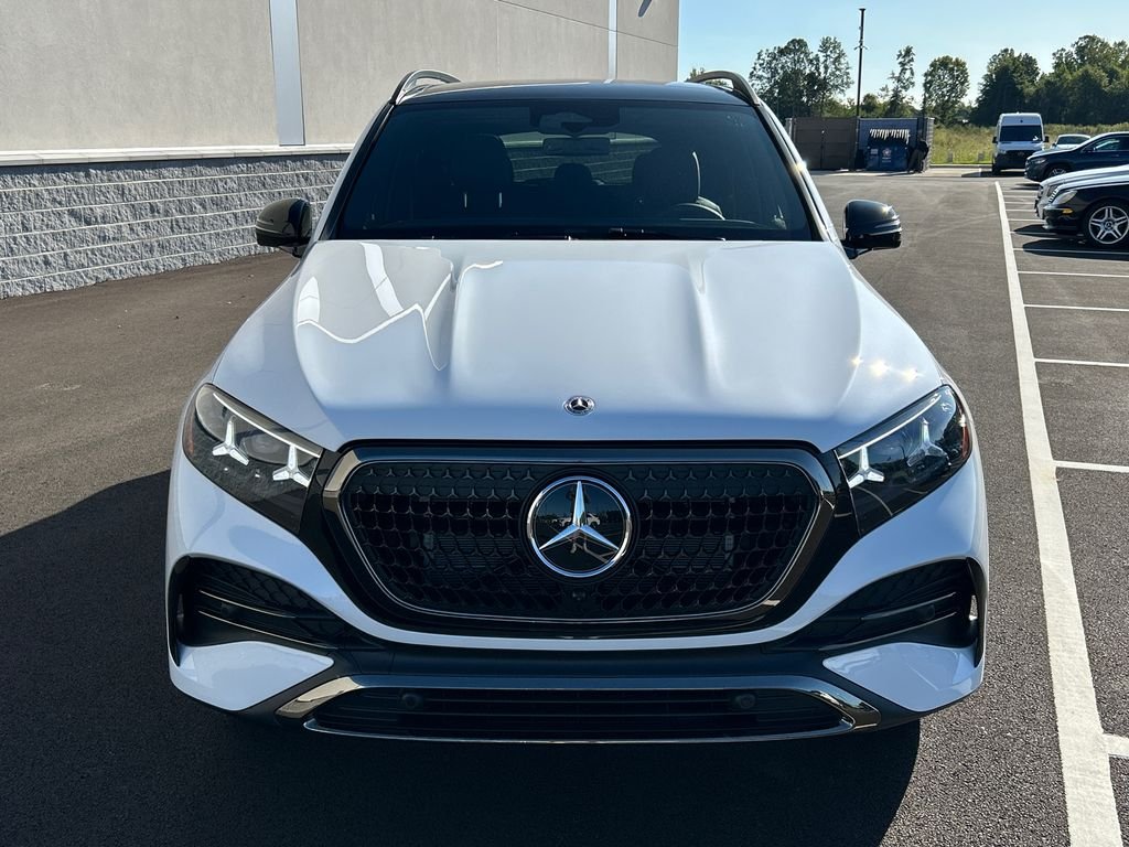 New 2027 MANUFAKTUR Moonlight White Metallic Mercedes-Benz GLE 450 image 3
