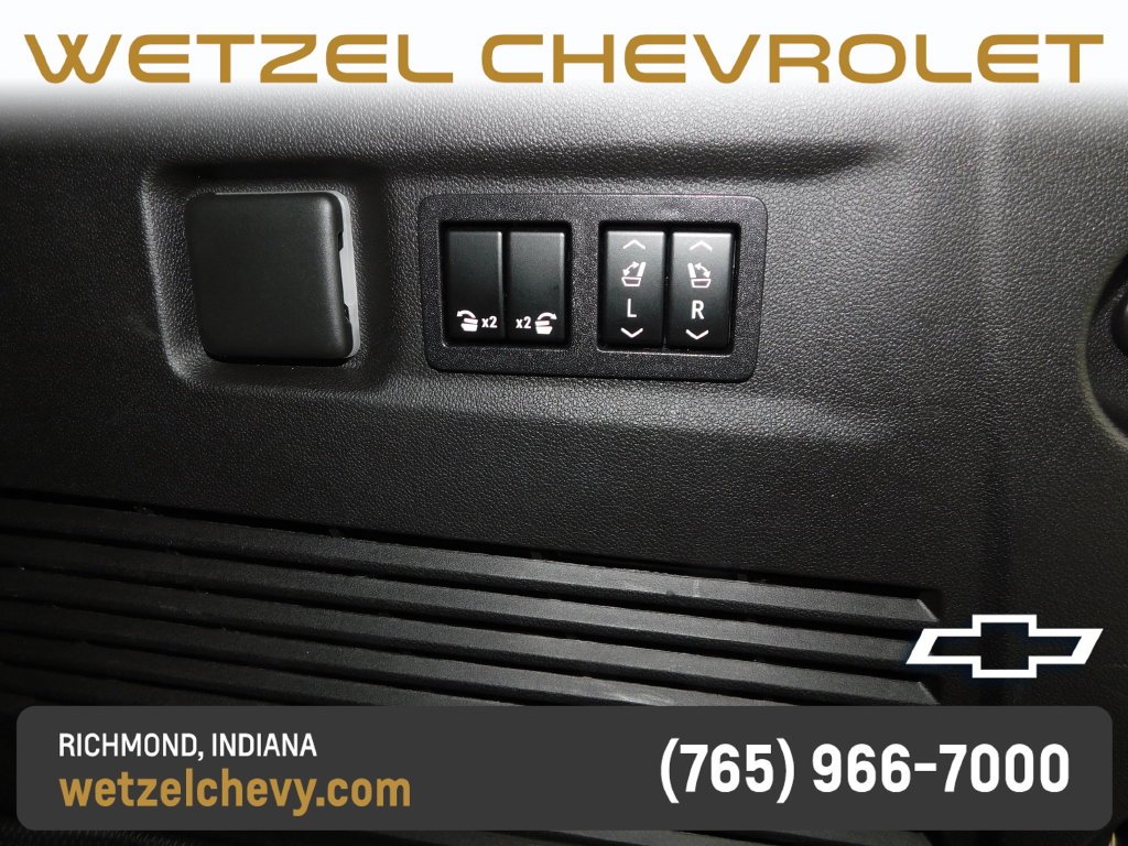 Used 2021 White GMC Denali image 29