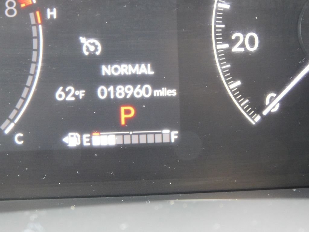 Used 2025 White Honda RTL image 36