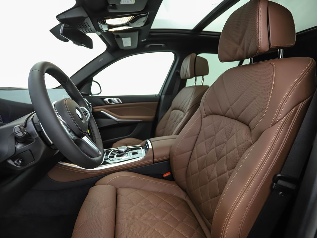 New 2026 Gray Metallic BMW xDrive40i image 11