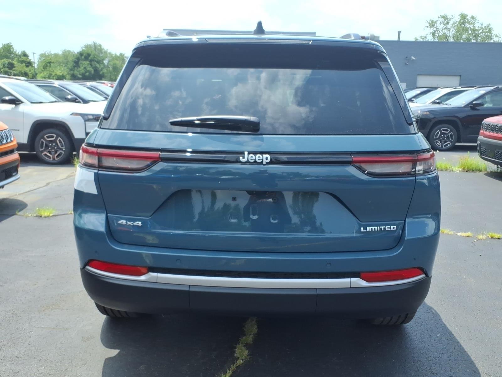 New 2026 Steel Blue Exterior Paint Jeep Limited image 5