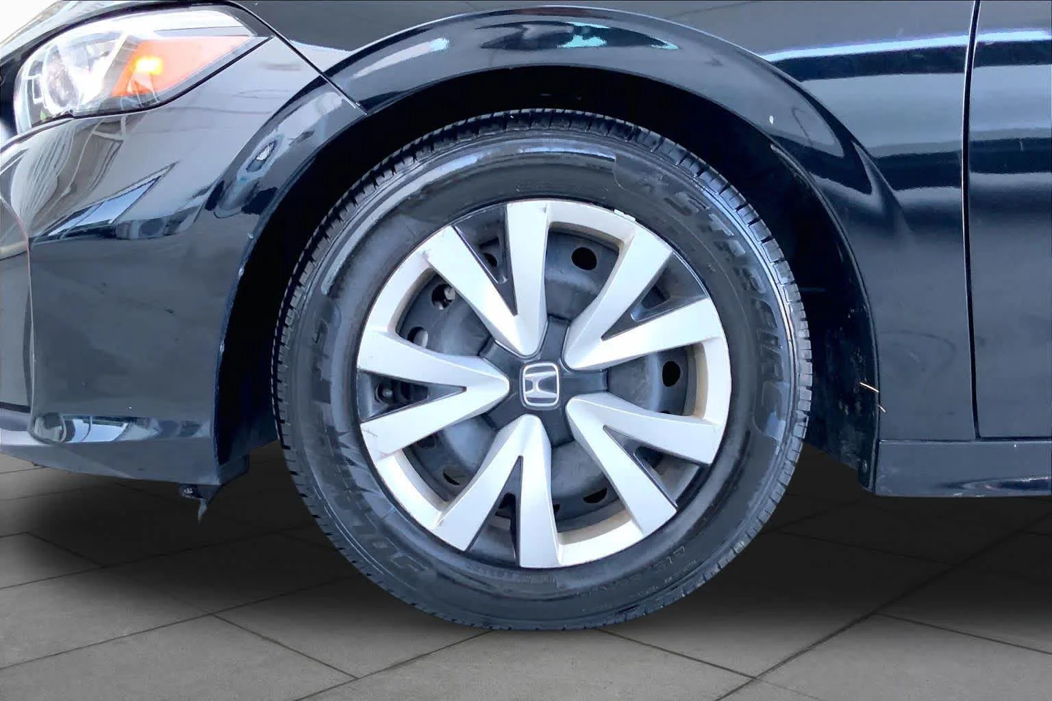 Used 2025 Crystal Black Pearl Honda LX image 11