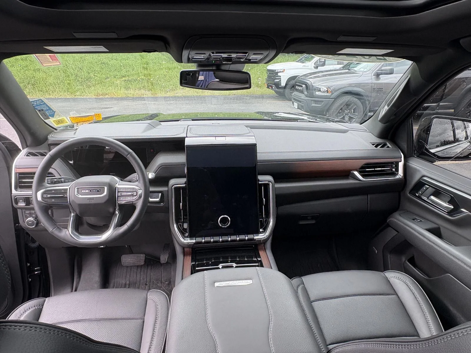 Used 2026 Onyx Black GMC Denali image 12