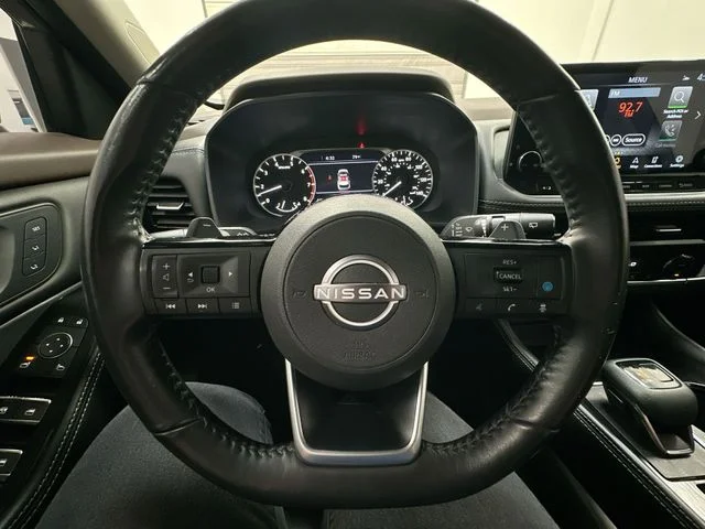 Used 2023 Gray Nissan SL image 12