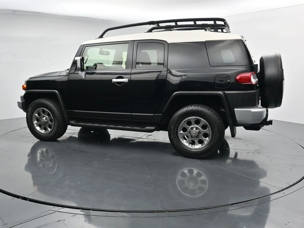 Used 2013 Black Toyota Base image 4