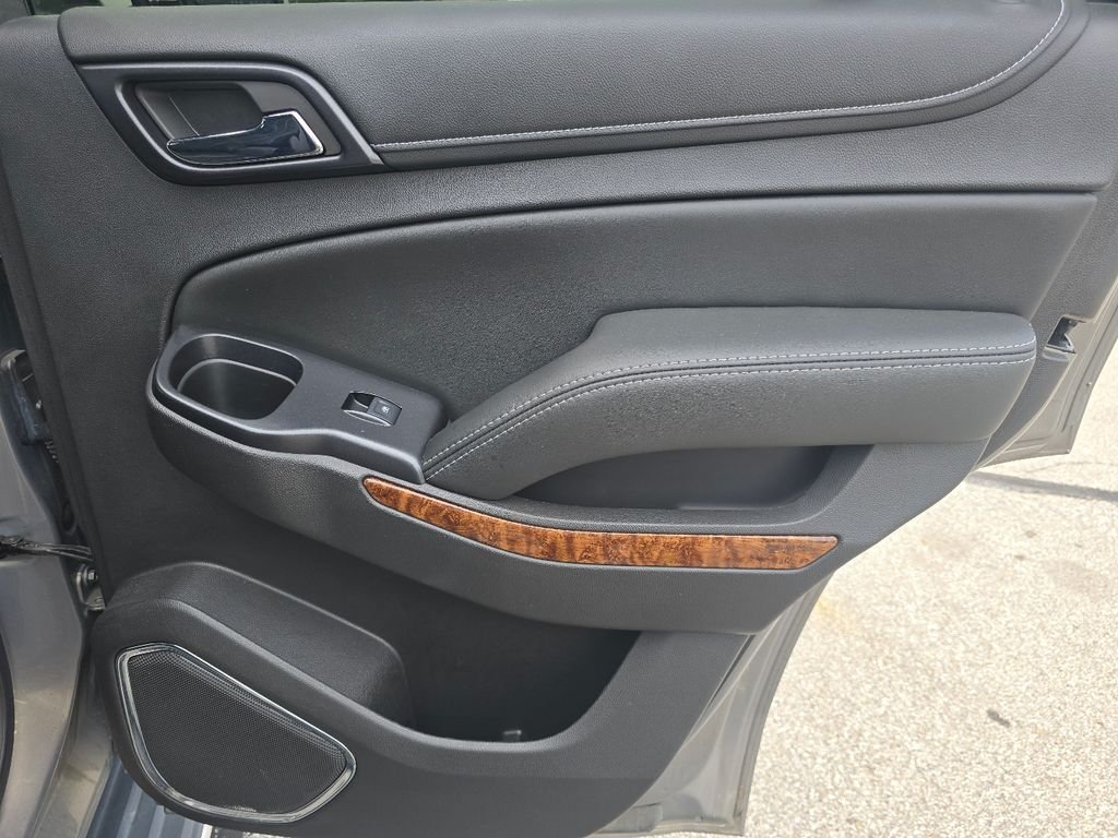 Used 2017 Pepperdust Metallic Chevrolet Premier image 22