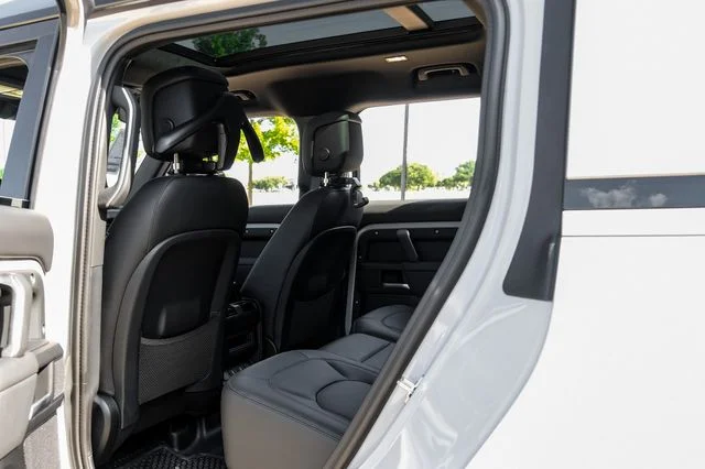 New 2026 Borasco Grey Land Rover X-Dynamic SE image 48