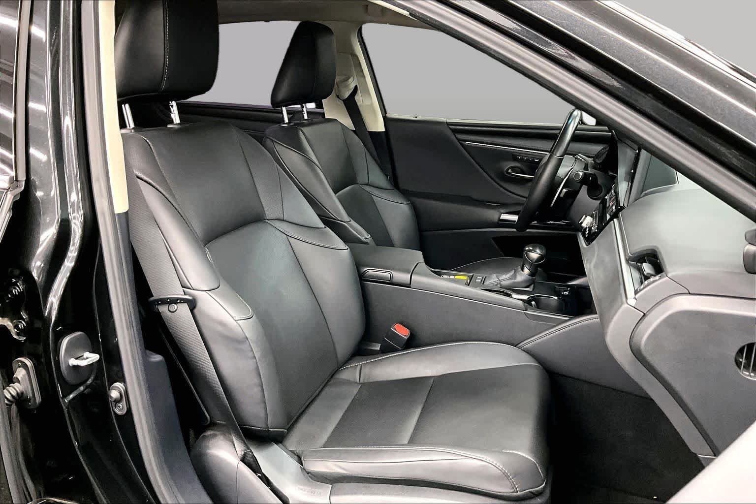 Certified Used 2024 GRAPHITE BLACK GF. Lexus  image 9