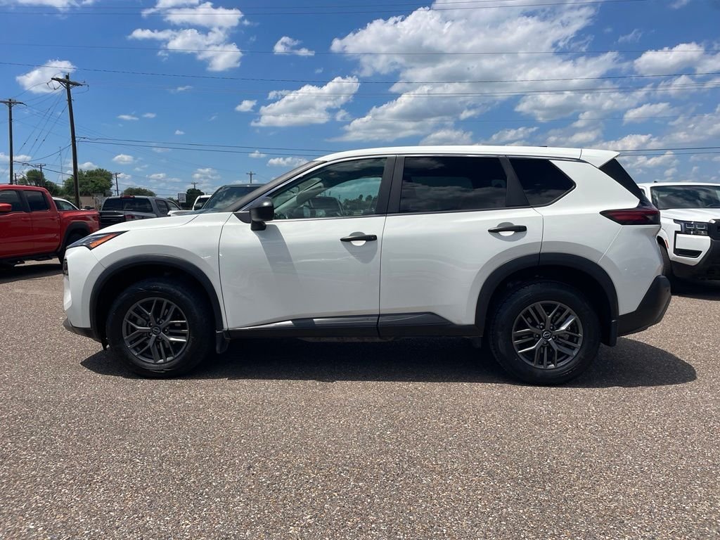 Certified Used 2023 White Nissan S image 4