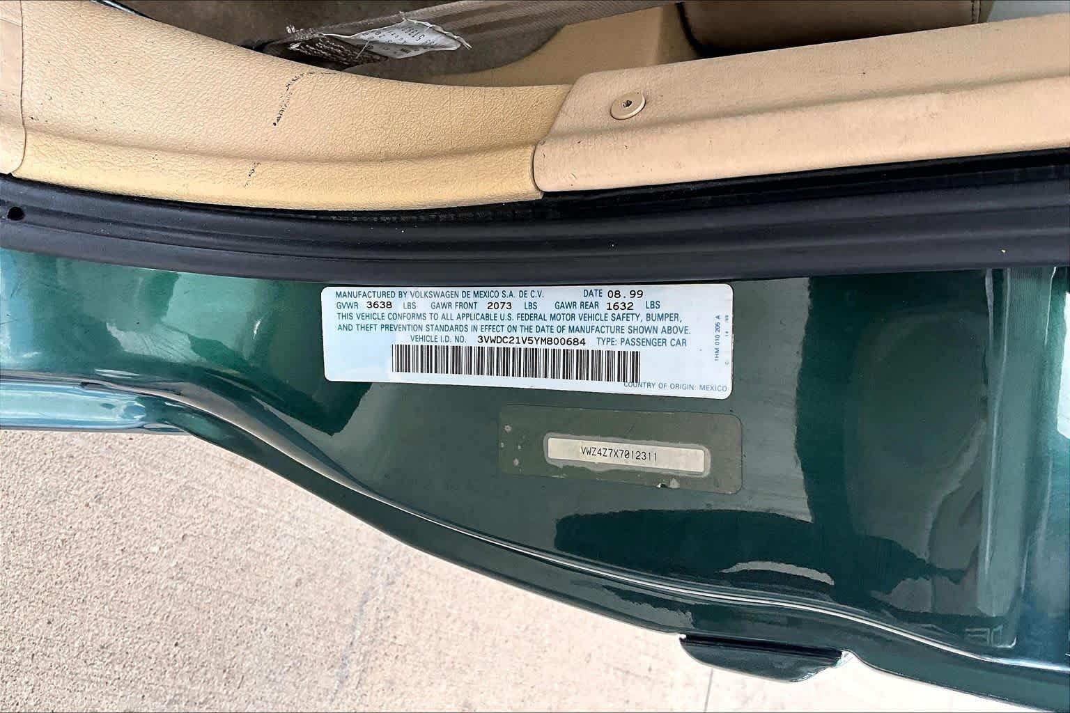Used 2000 Bright Green Pearl Volkswagen GLS image 27