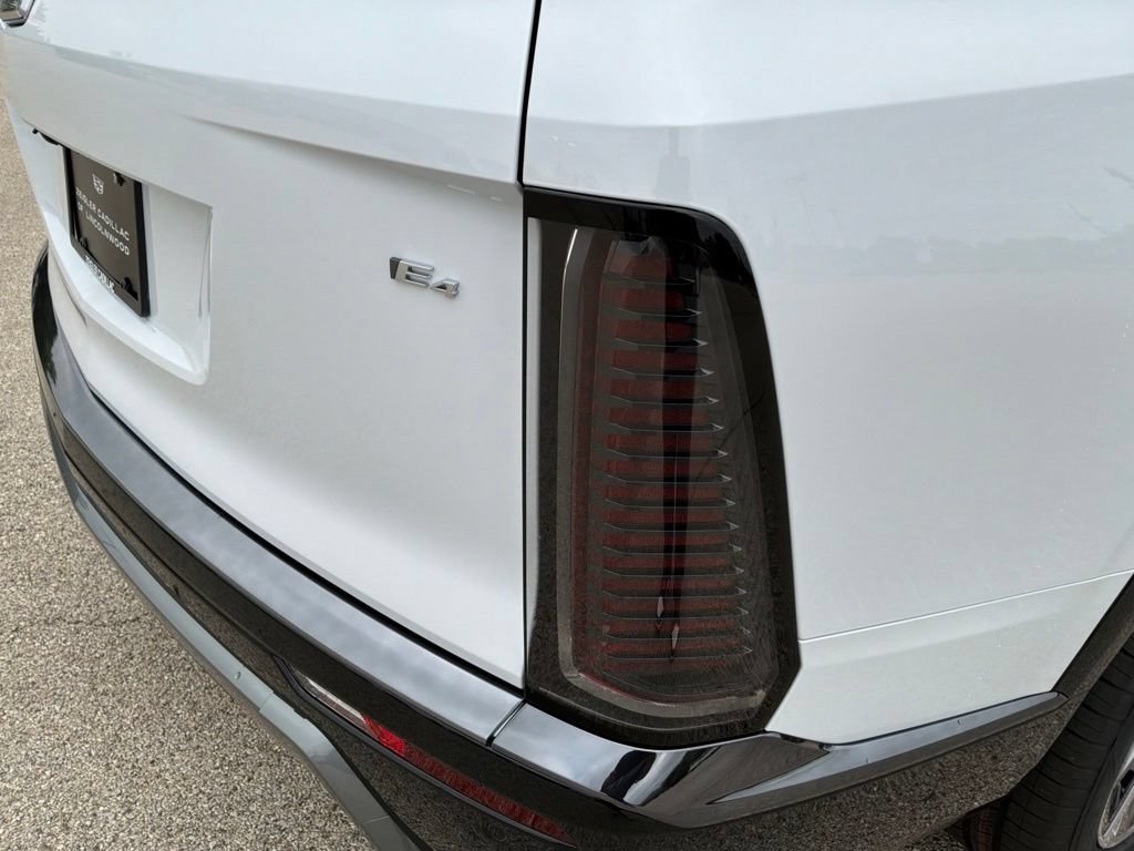 2027 Cadillac VISTIQ Sport - Photo 20