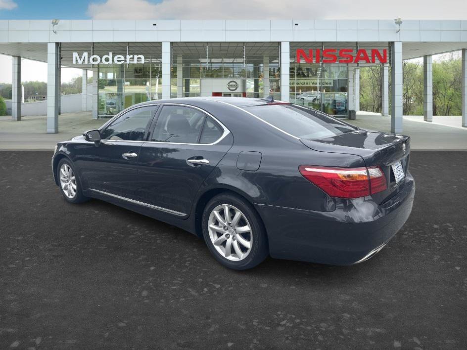 Used 2011 Smoky Granite Mica Lexus 460 image 3