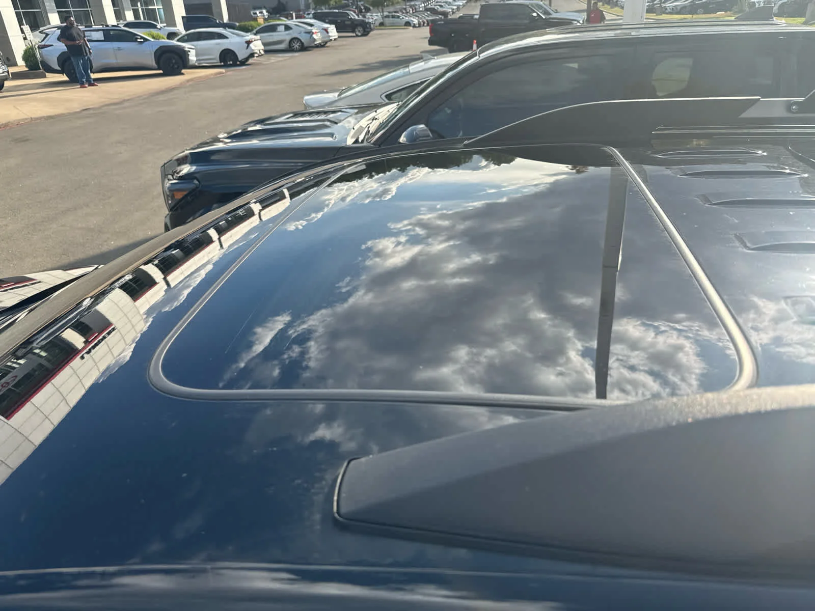 Used 2019 Ebony Twilight Metallic GMC SLT image 7