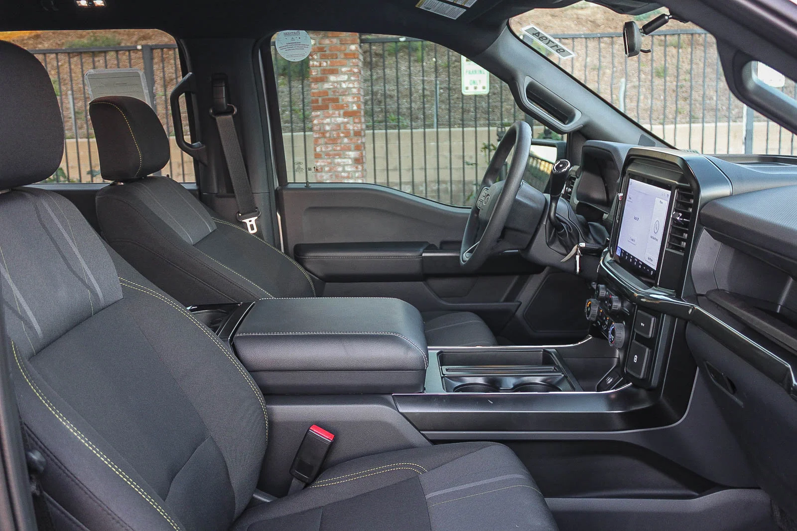 2025 Ford F-150 STX - Photo 18
