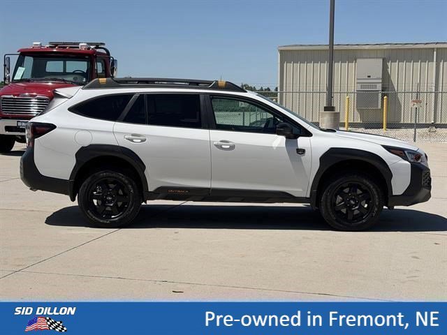 Used 2025 Crystal White Pearl Subaru Wilderness image 3