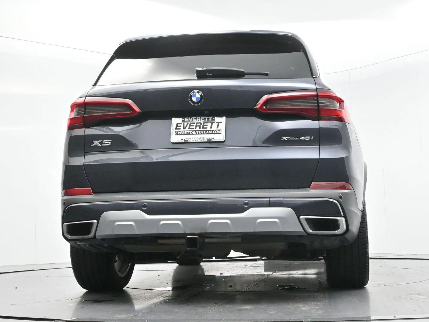 Used 2019 Arctic Gray Metallic BMW xDrive40i image 58