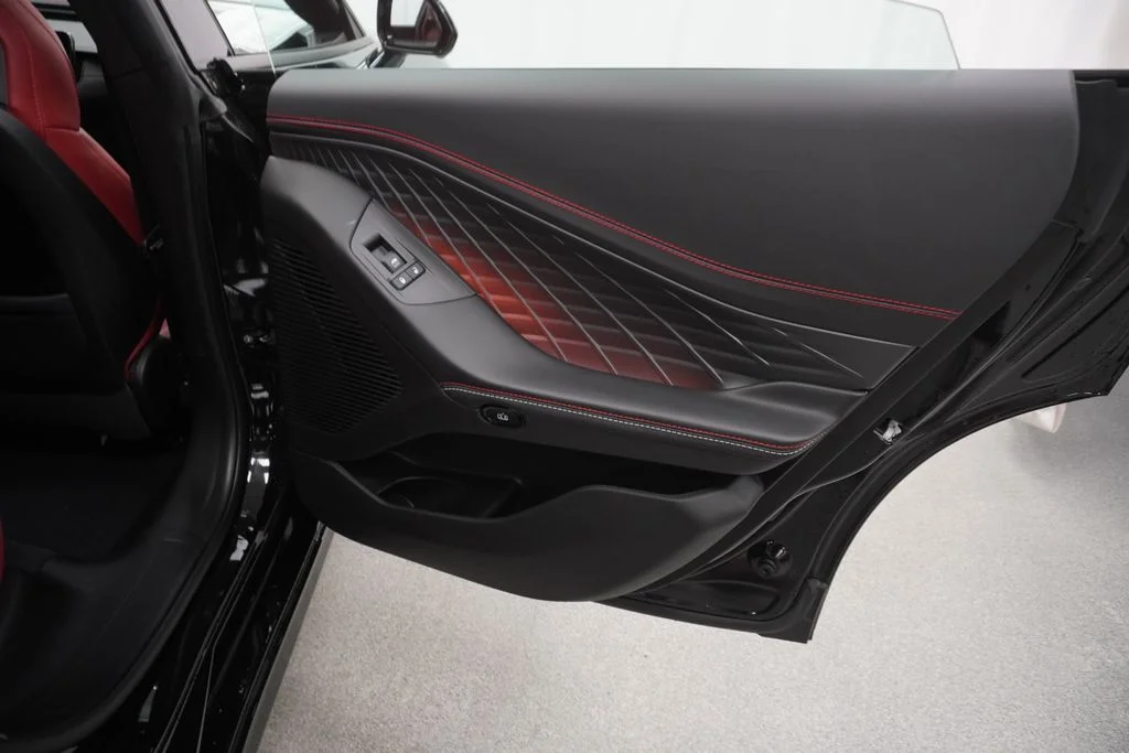 New 2026 Diamond Black Crystal Pearlcoat Dodge Scat Pack Plus image 34