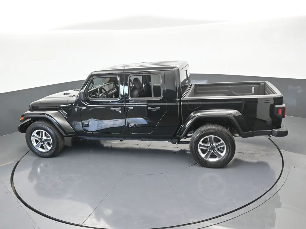 Used 2024 Black Clearcoat Jeep Sport S image 45