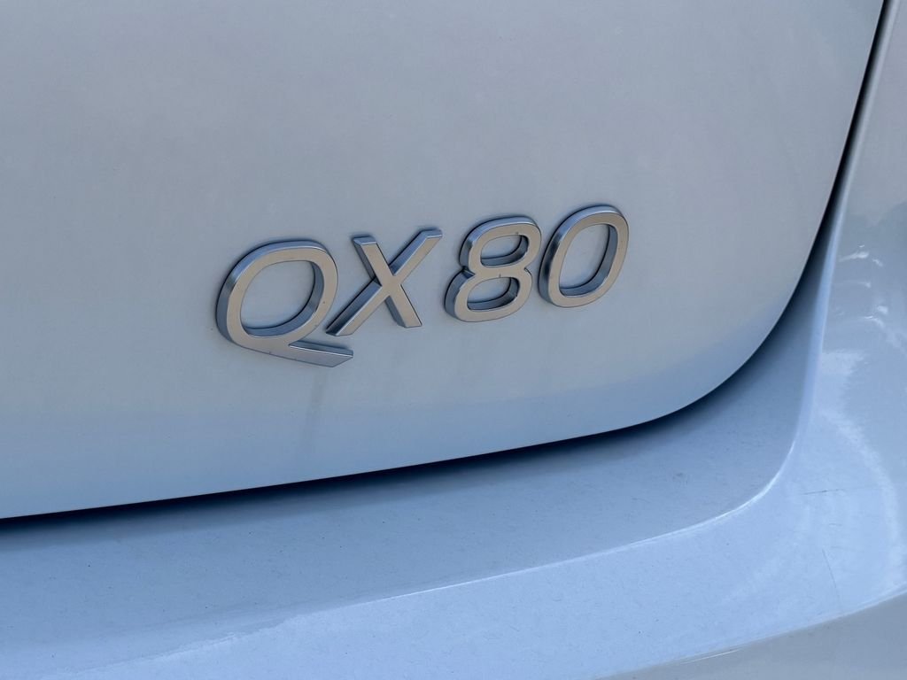 New 2027 RADIANT WHITE INFINITI Luxe 2WD image 9