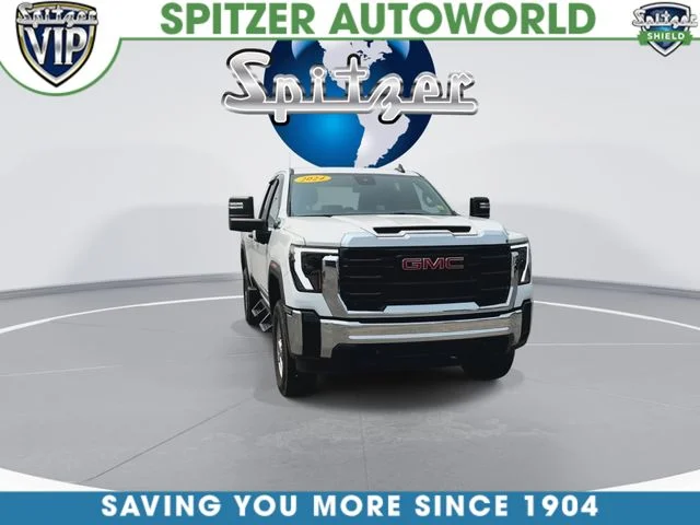 Used 2024 White GMC Pro image 3